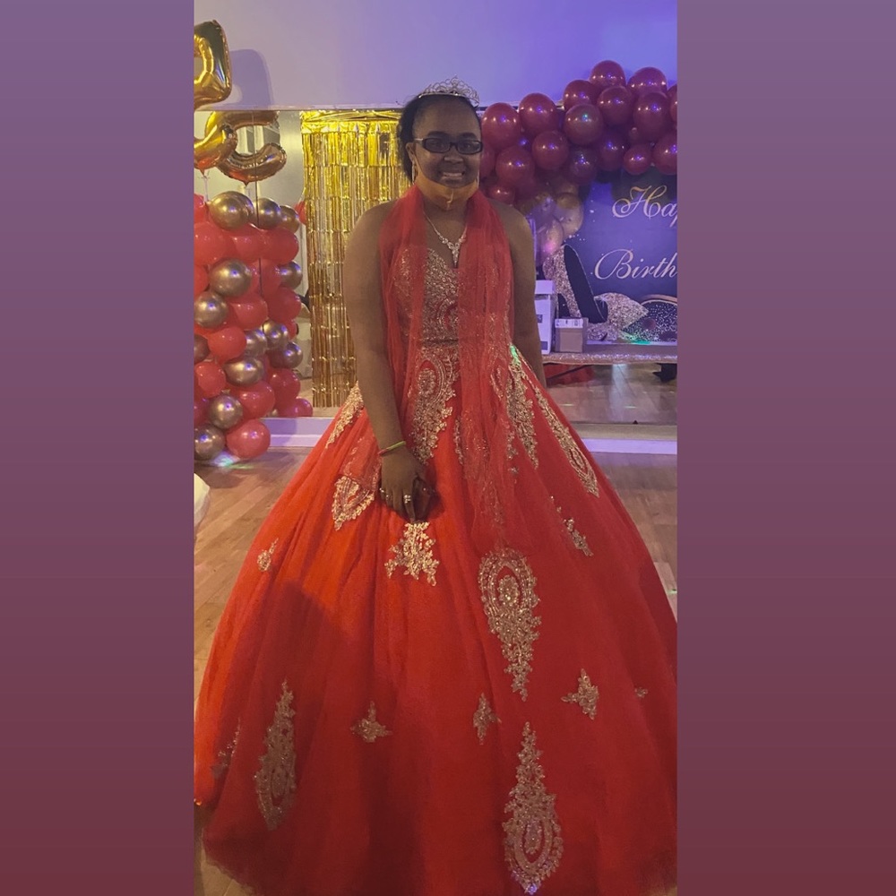Quinceanera/Sweet 16 Dress in Red and Gold size XL only wore for 2hours only..